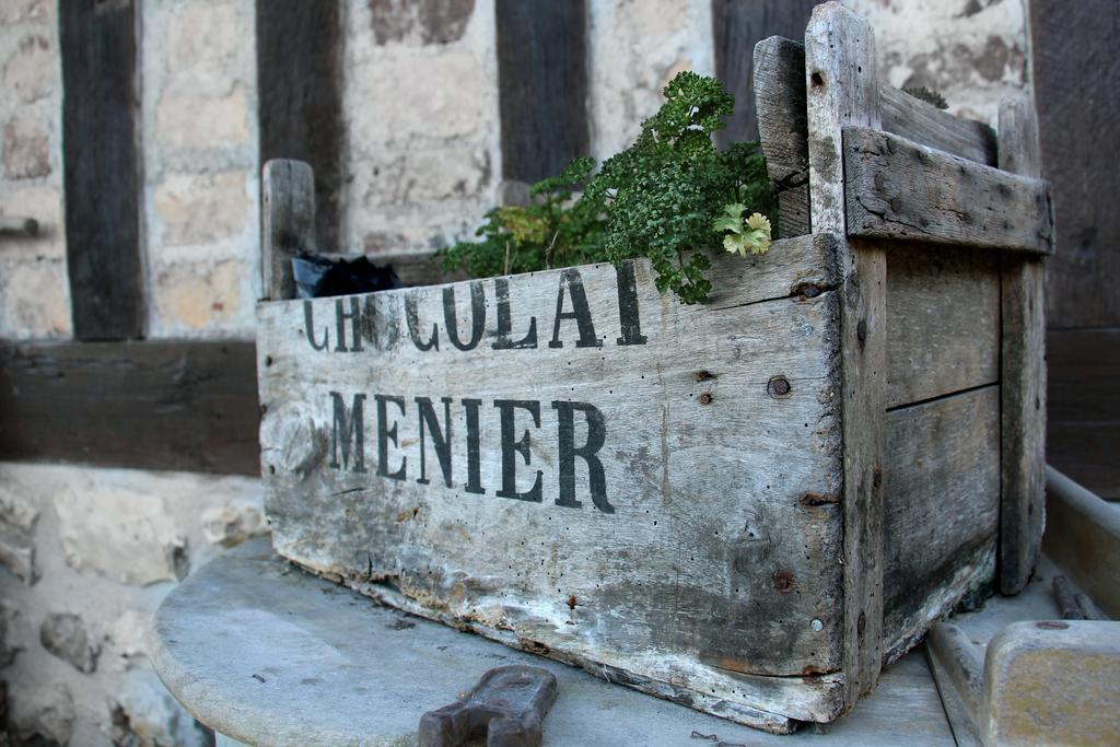En Bord De Seine Bed & Breakfast Duclair Exterior photo